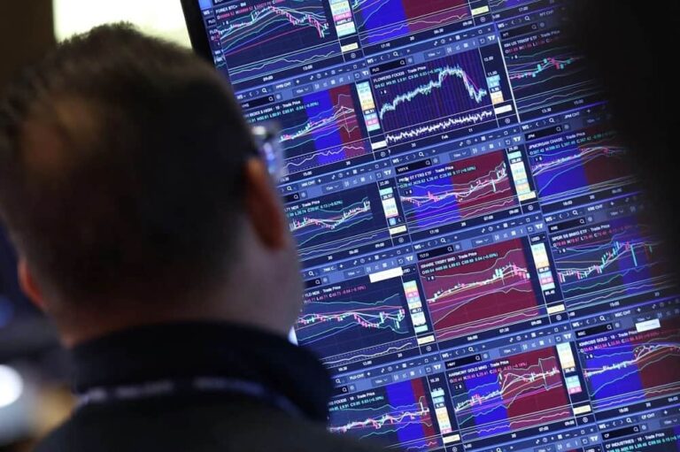 Wall Street sube tras resolución de Corte Suprema de EU sobre aranceles de Trump