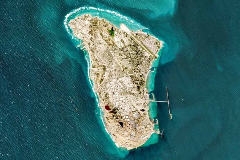 isla de Jark, en Irán atacada por EUA