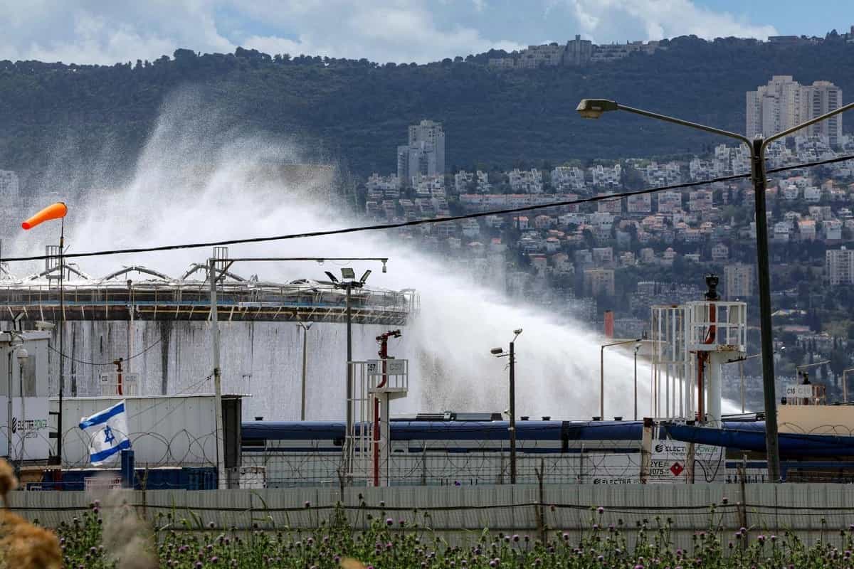 misiles-alcanzan-refineria-israeli-en-haifa