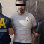 Contralmirante Fernando Farías pedirá asilo político en Argentina