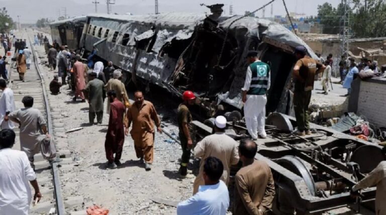 explosión en pakistan (2)